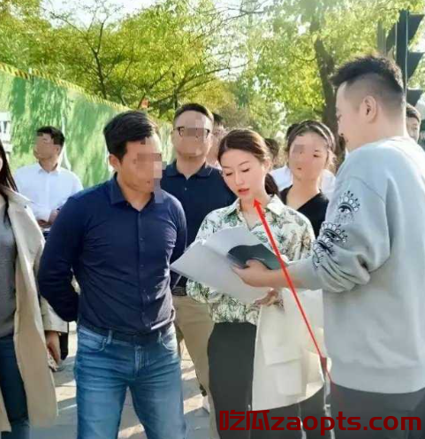 鞠雅办公室骑领导视频流出，红谷滩城投董事长被双开！