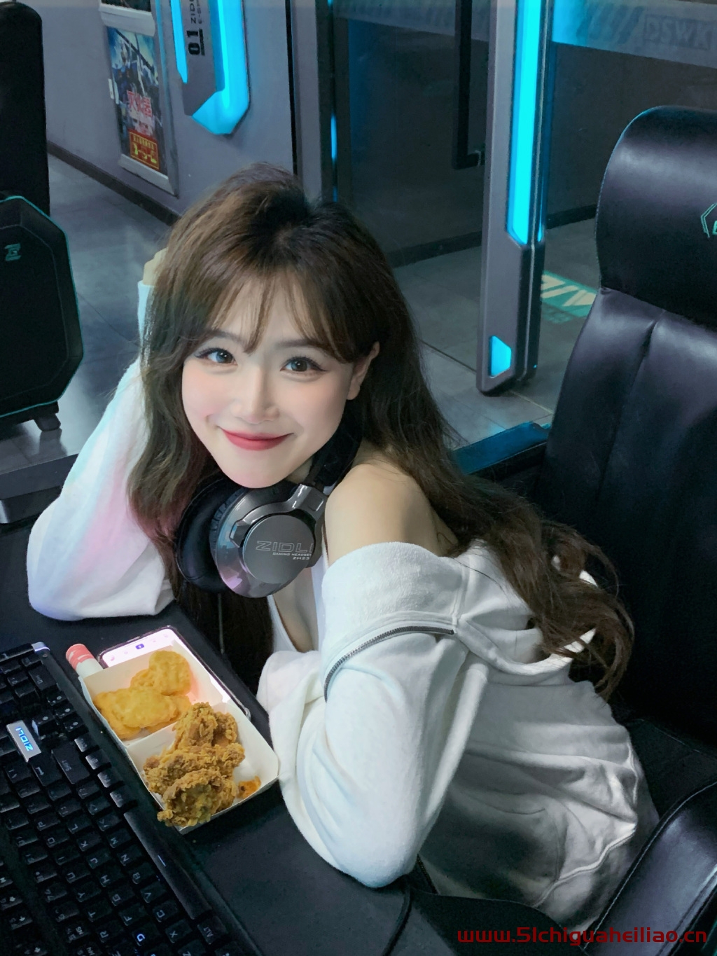 51吃瓜网今日精选：黑料大瓜实时上线！